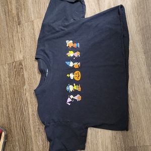 Large Peanuts Cropped Halloween Shirt
